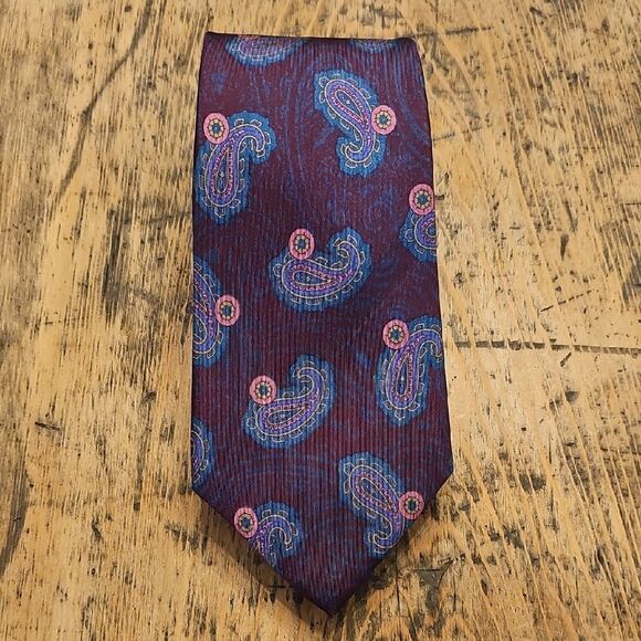LIBERTY OF LONDON Vintage Maroon & Blue Silk Paisley Tie Classic Preppy Academia - Picture 1 of 4